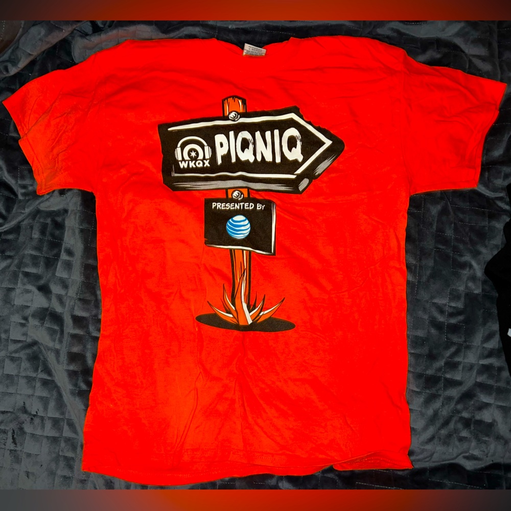 PIQNIQ Q101 Q877 101WKQX Festival T Tee Shirt Large Rare Music Orange Backstage